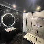 Daire La Prestige Jacuzzi,sauna,netflix,disney Amiens