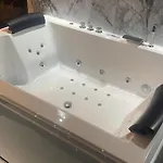 La Prestige Jacuzzi,sauna,netflix,disney Daire