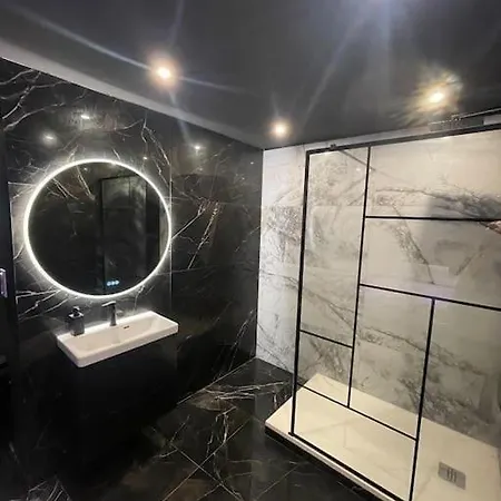 Lägenhet La Prestige Jacuzzi,sauna,netflix,disney Amiens