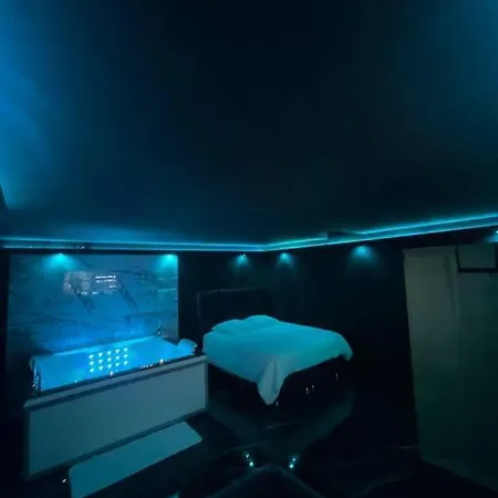 La Prestige Jacuzzi,sauna,netflix,disney Daire